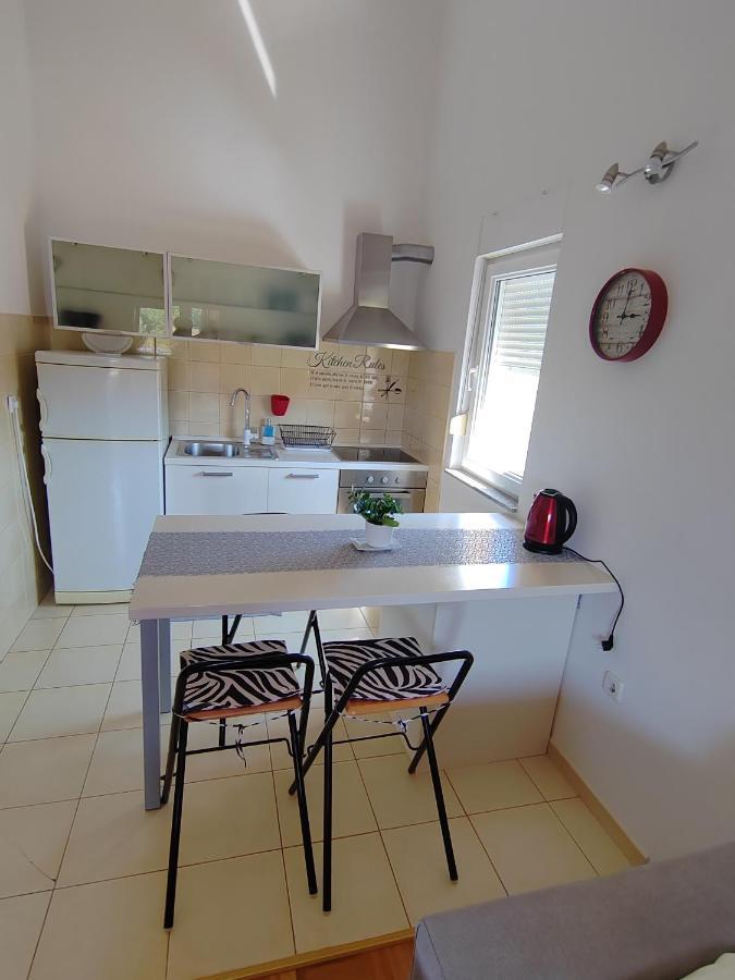 Apartman Roko, Pula Hrvatska Kültér fotó